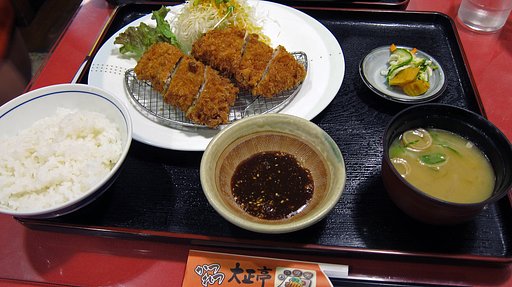 とんかつ定食