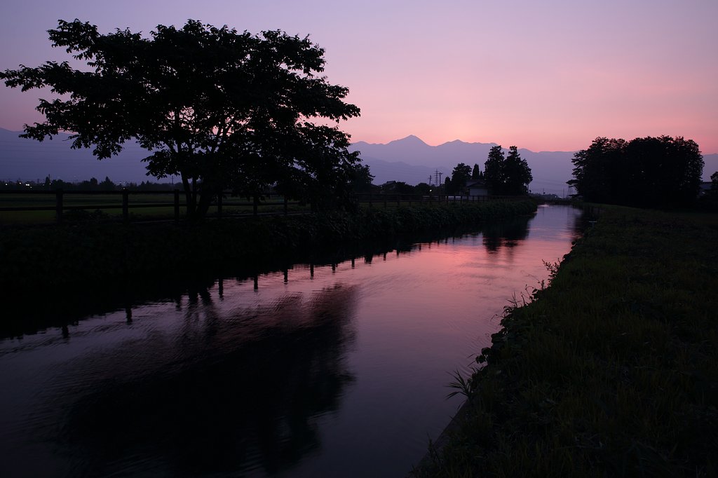 常念岳と小焼け