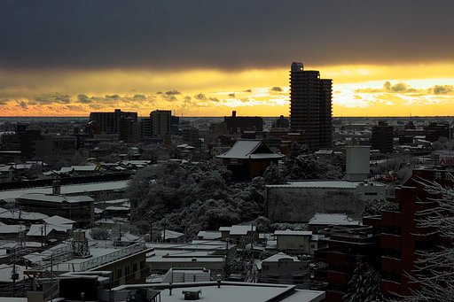 雪降る街
