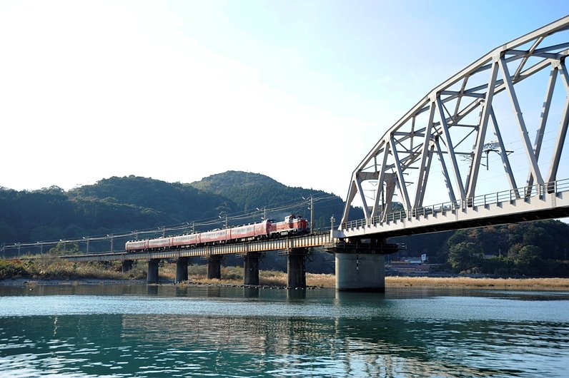 赤い485　廃車回送
