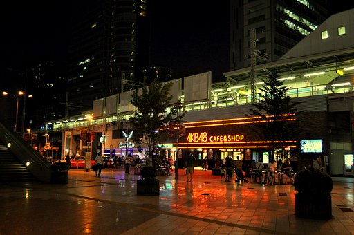 秋葉原駅前