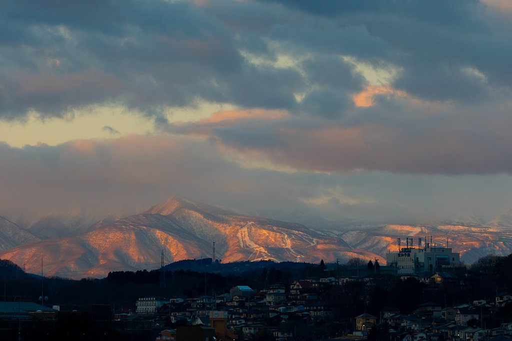 染まる蔵王のお山