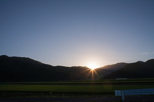 強烈な朝日の出!