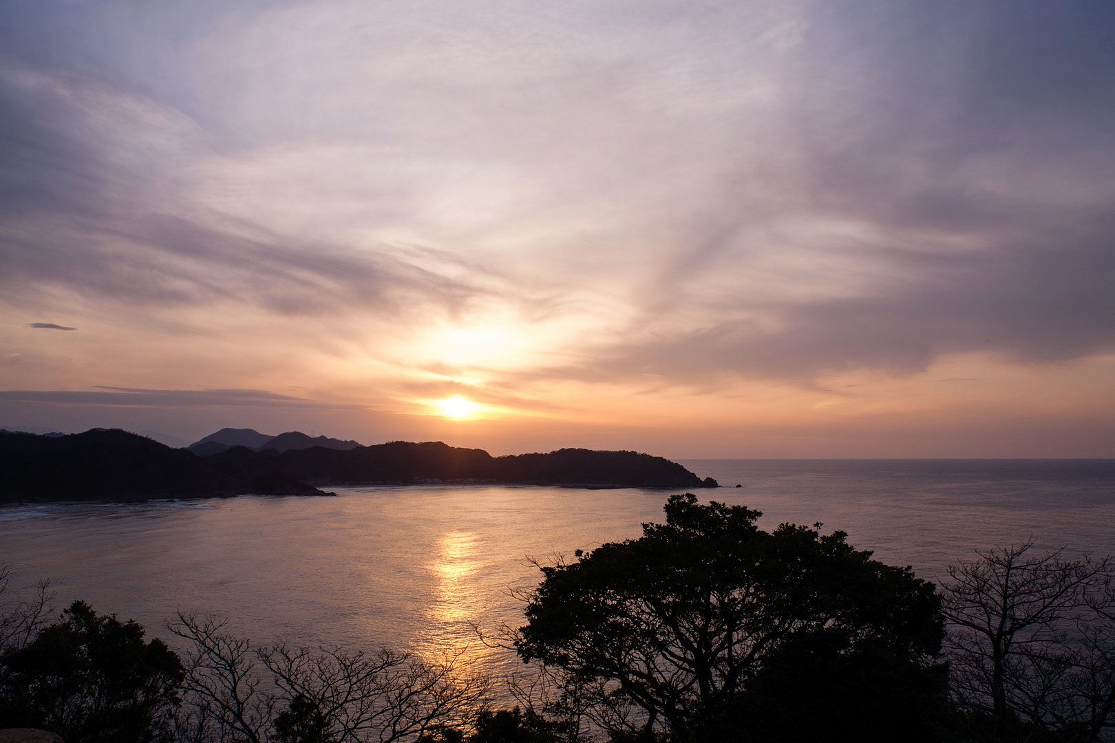 何とか夕焼けが撮れました。