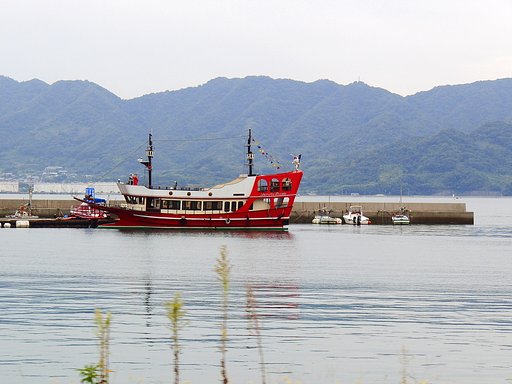 瀬戸の船溜り
