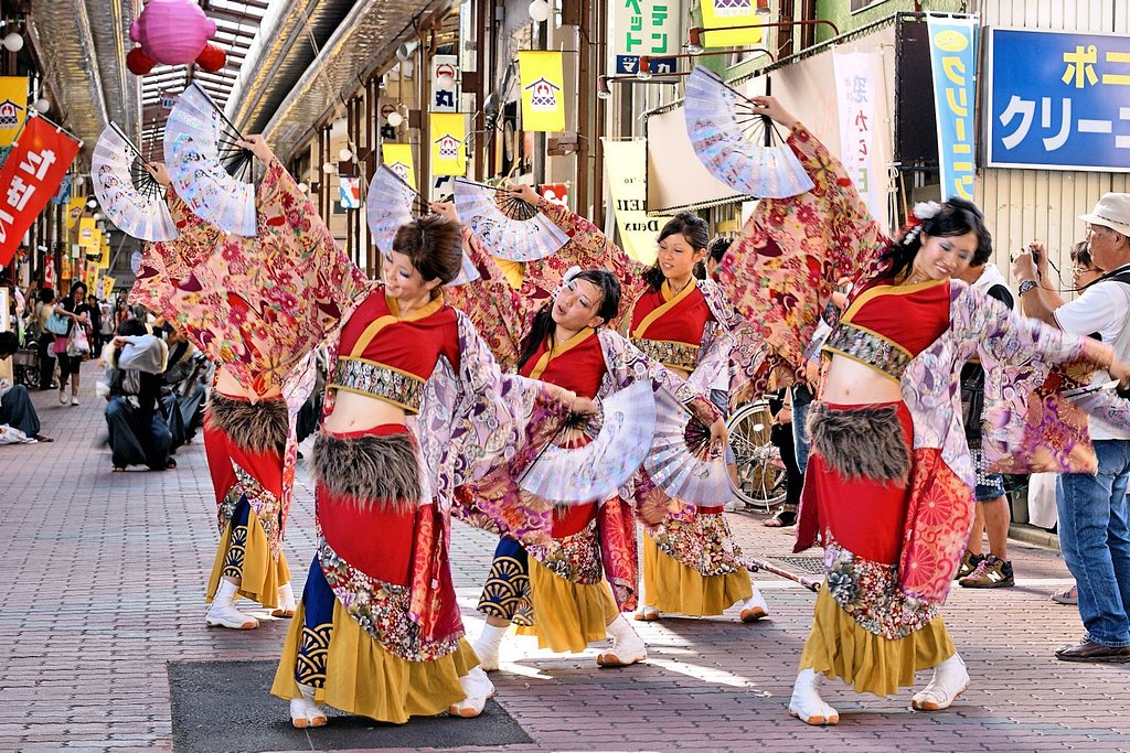 【夏の日】　どまつり商店街　２