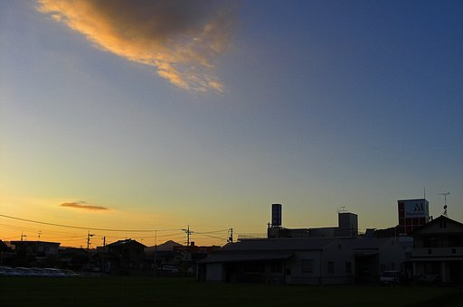 秋めく夕暮れ