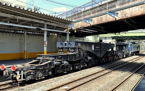 特大貨車