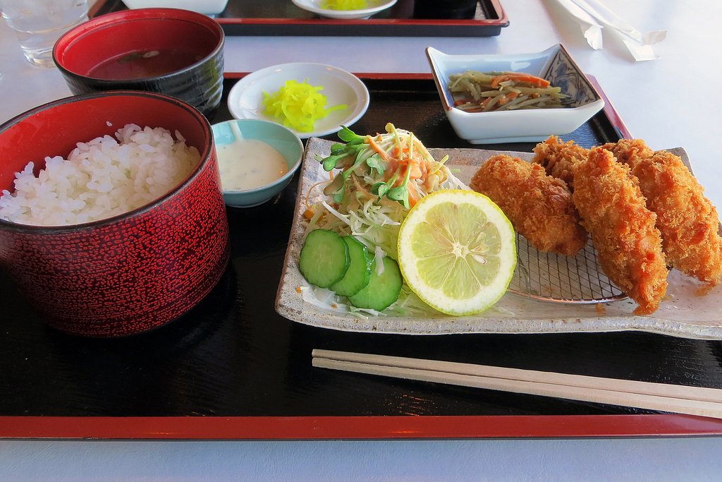 牡蠣フライ定食