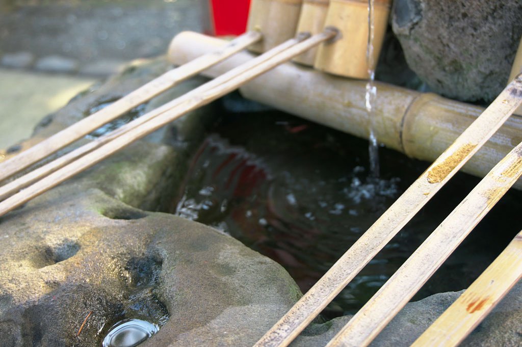下町にある神社