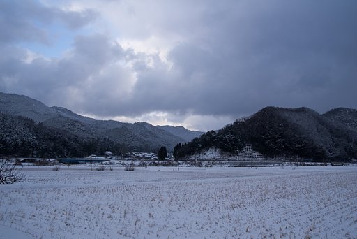 吹雪いてはいますが・・。