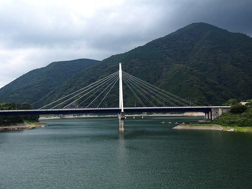 丹沢湖