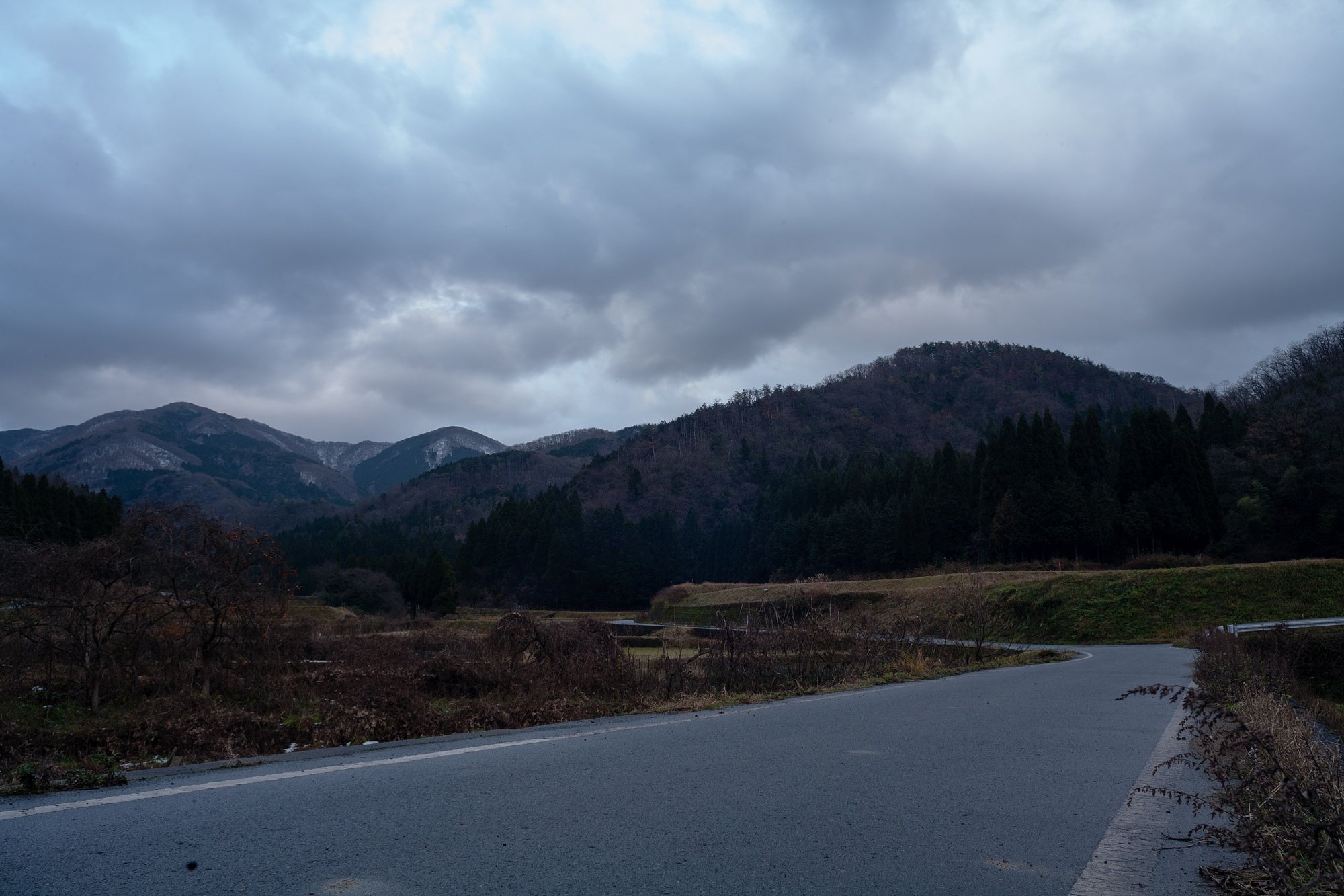 県境の山。