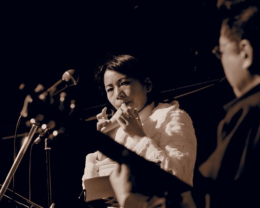 指先の共演