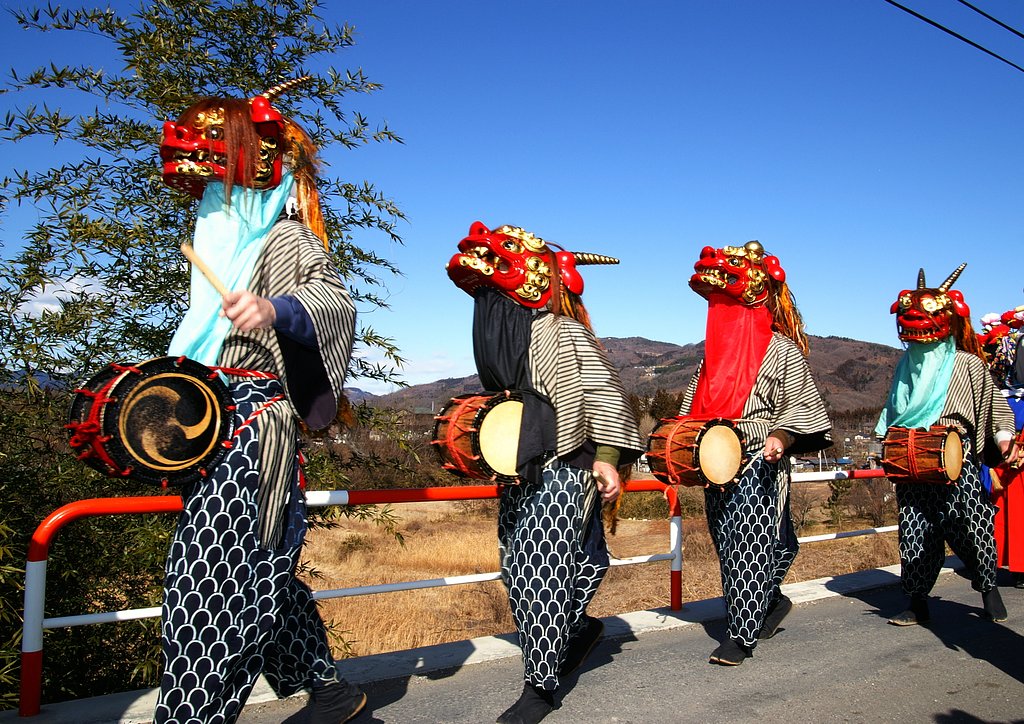 里山の獅子舞