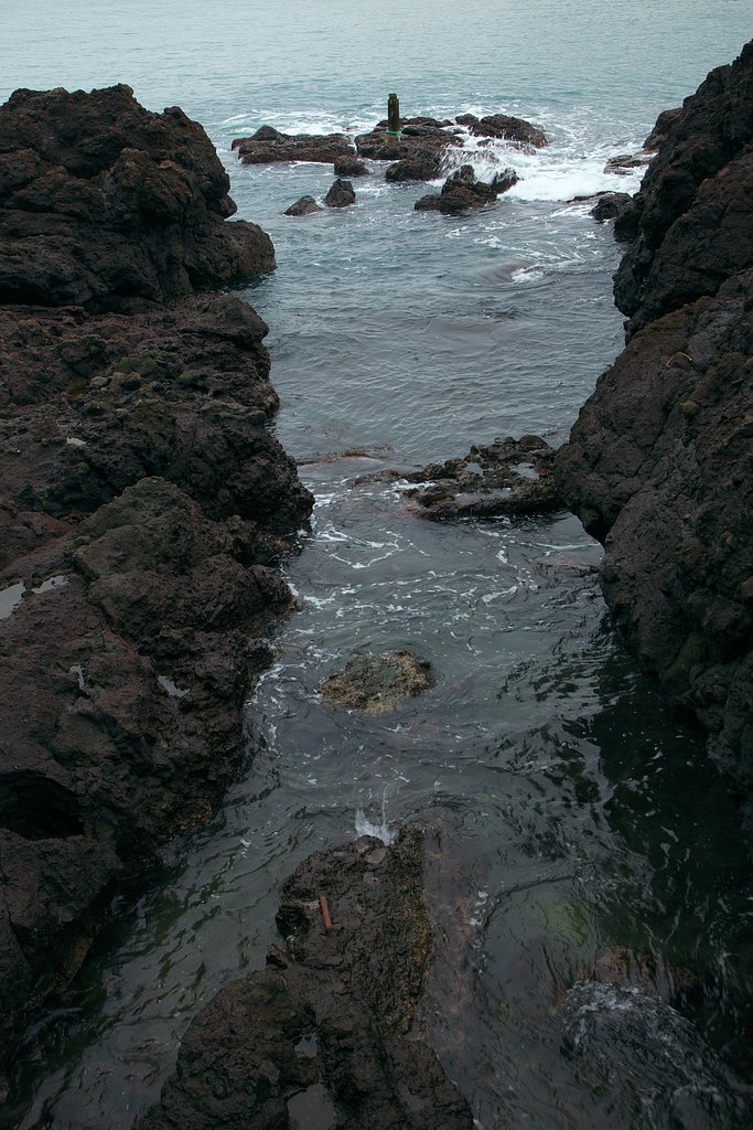 冬の日本海　白山島　Ⅰ