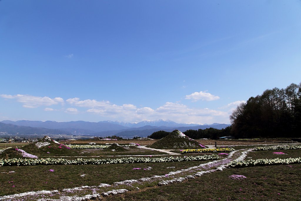 伊那富士の向こうに八ヶ岳？