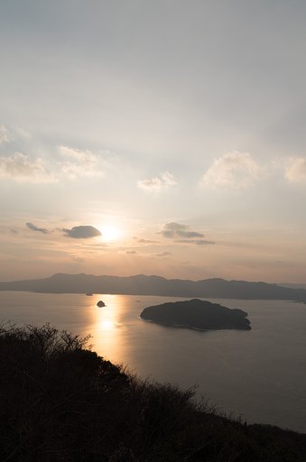 【光】瀬戸の夕暮れ