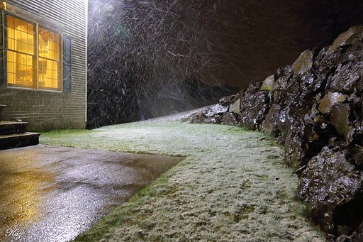 四月の雪