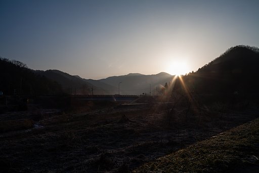 朝日の出の光芒が見られました。