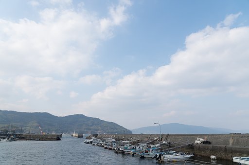 島の港