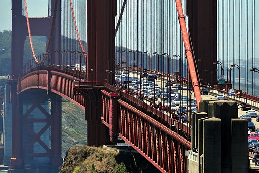 ゴールデンブリッジ（金門橋）は赤かった