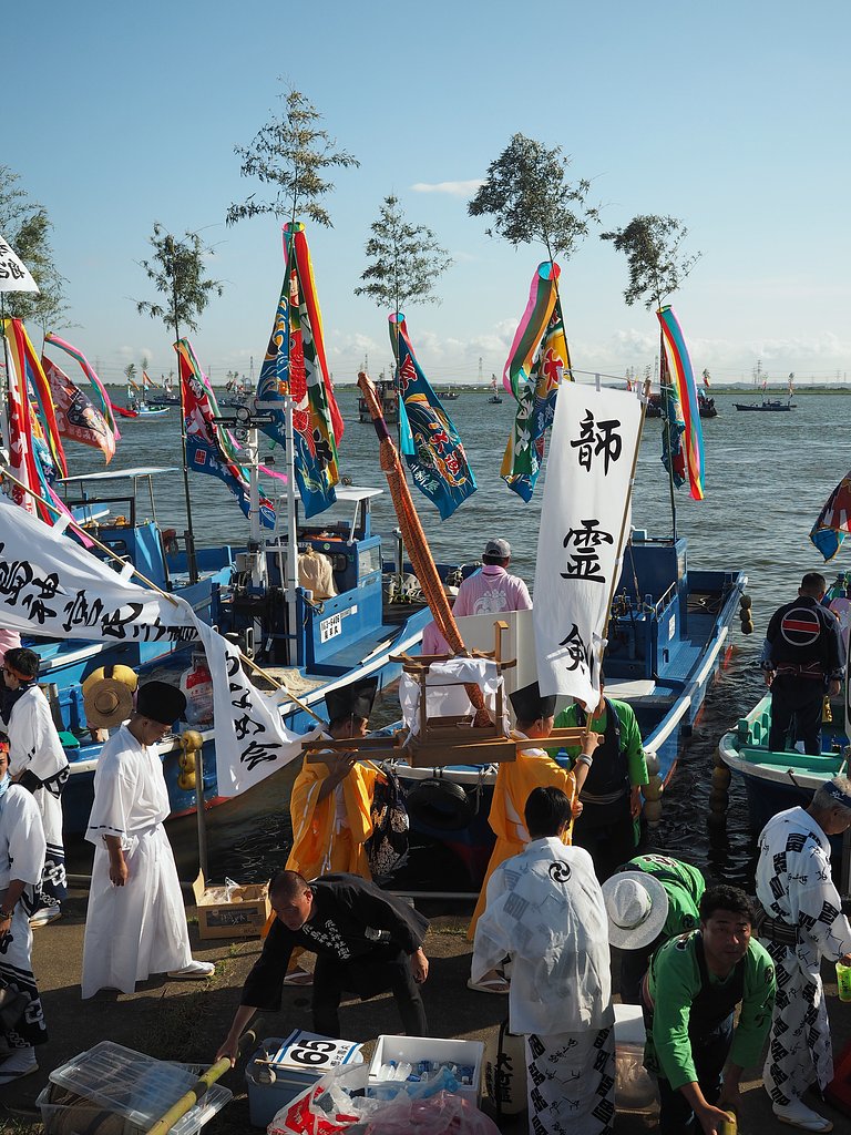 神と共に