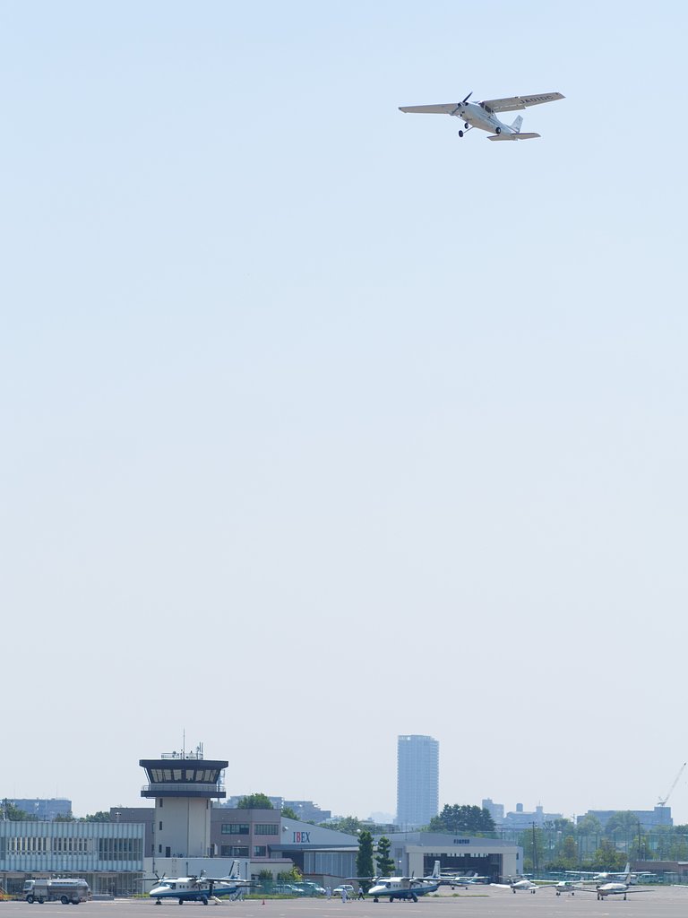 五月の晴れた空に
