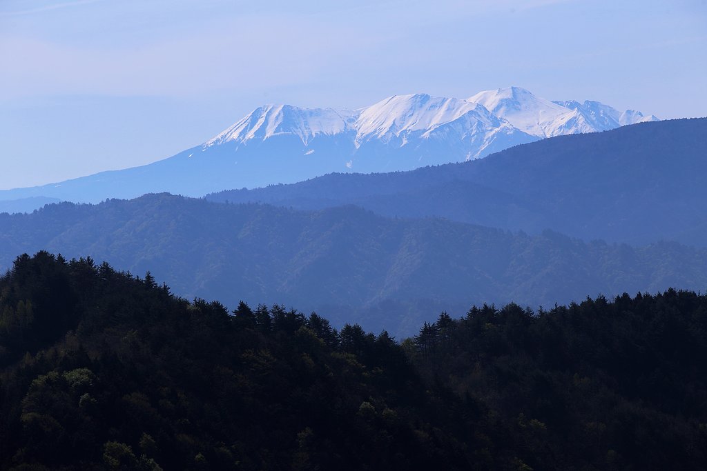 御岳を望む