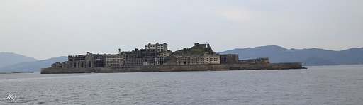 軍艦？