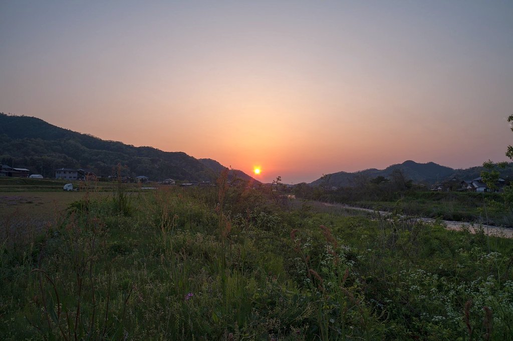 雲ひとつ内夕焼け・・。