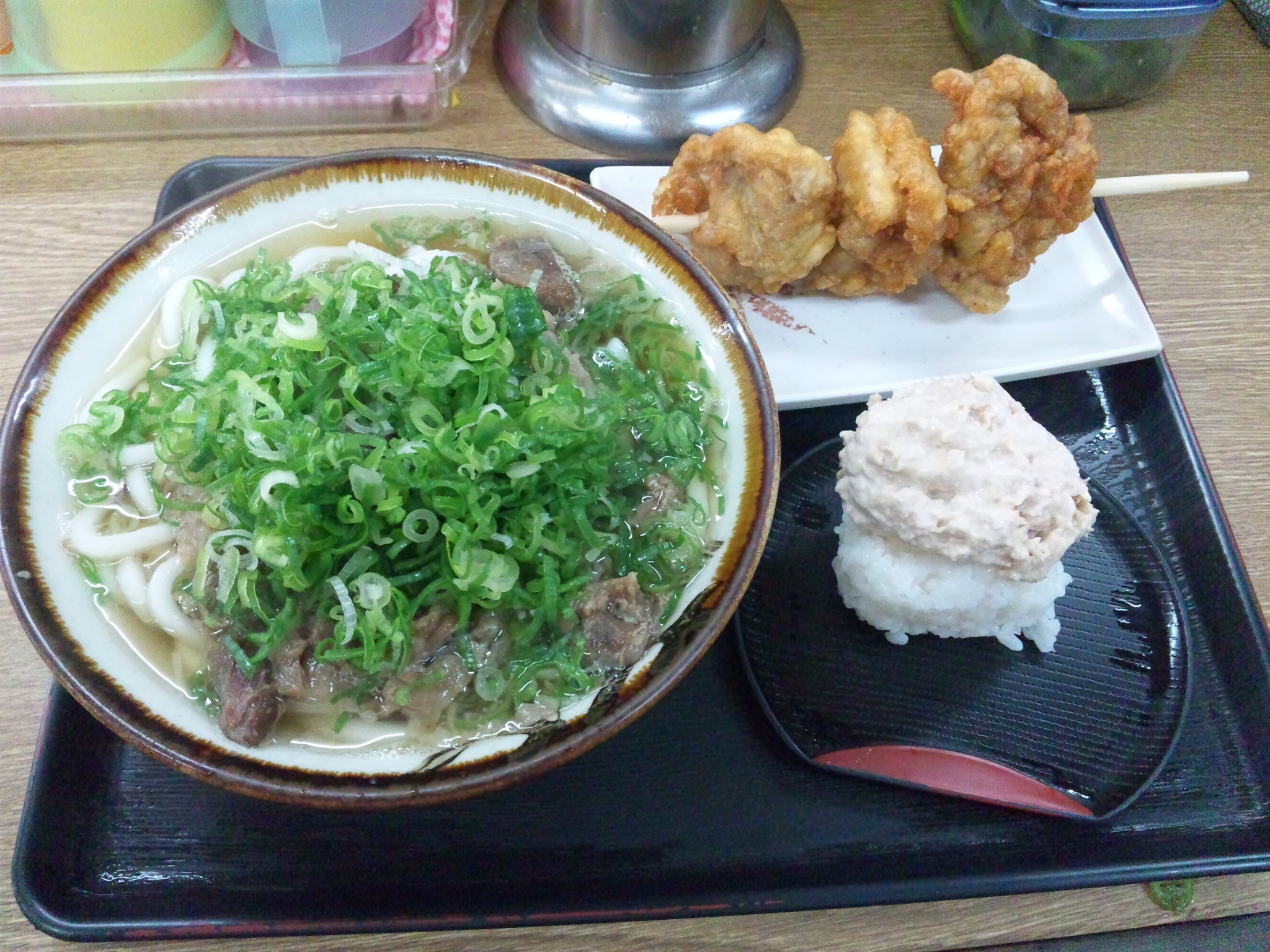 みさわのスジうどん