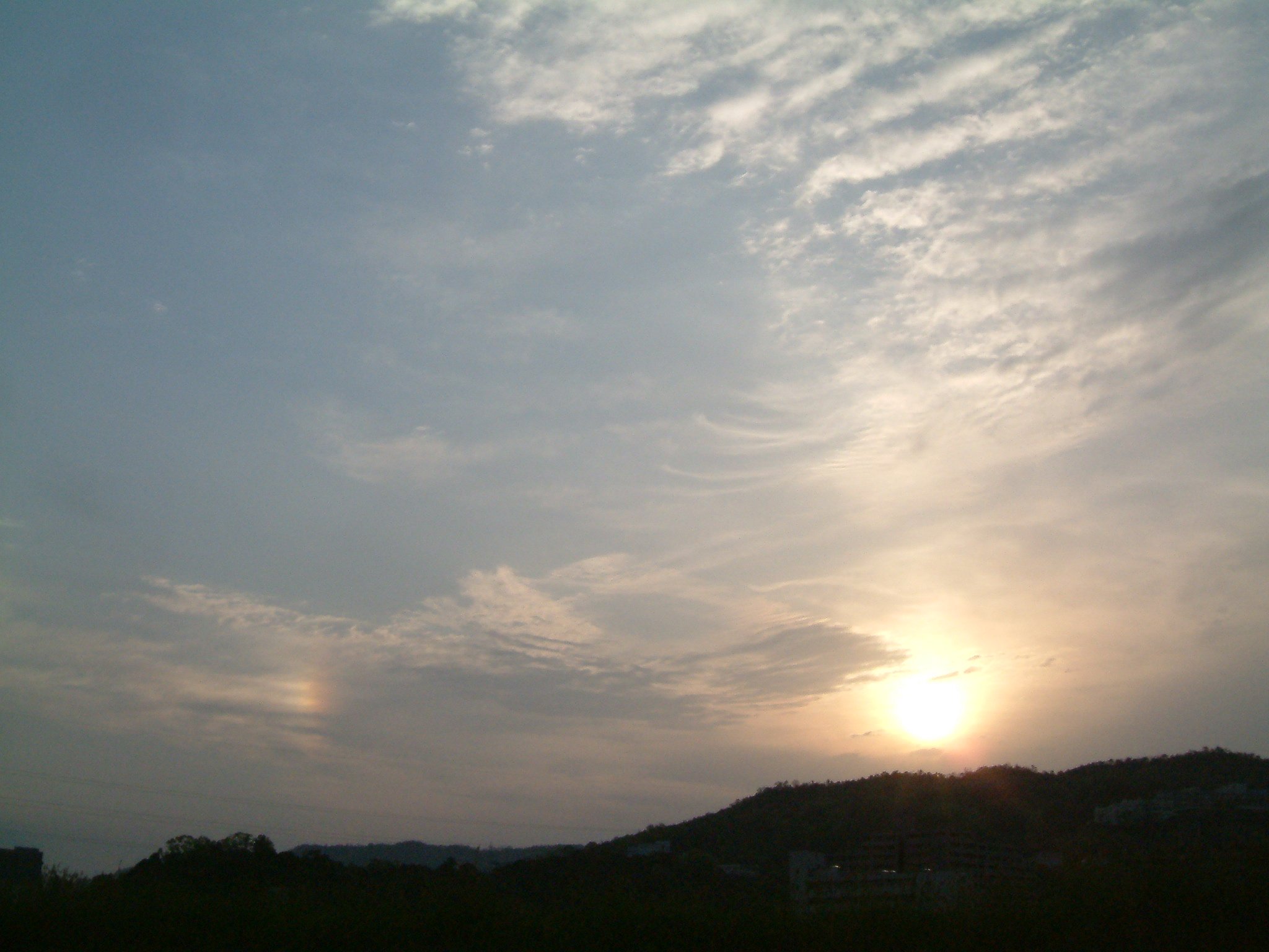 朝日と幻日