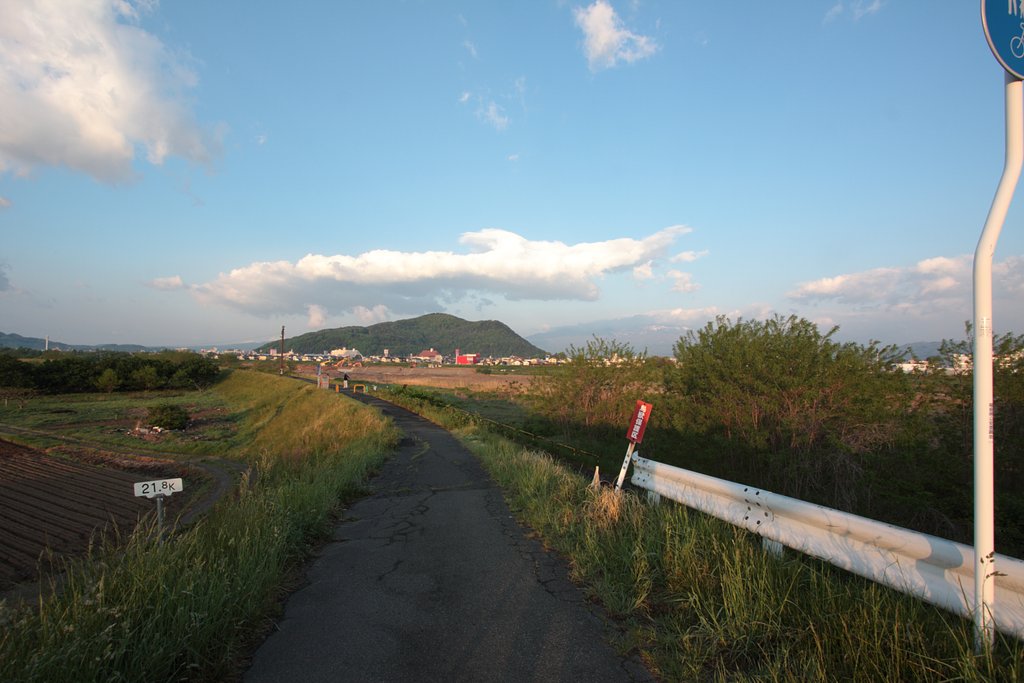 しのぶやま