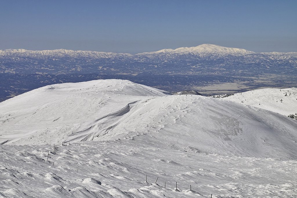 月山と山形盆地
