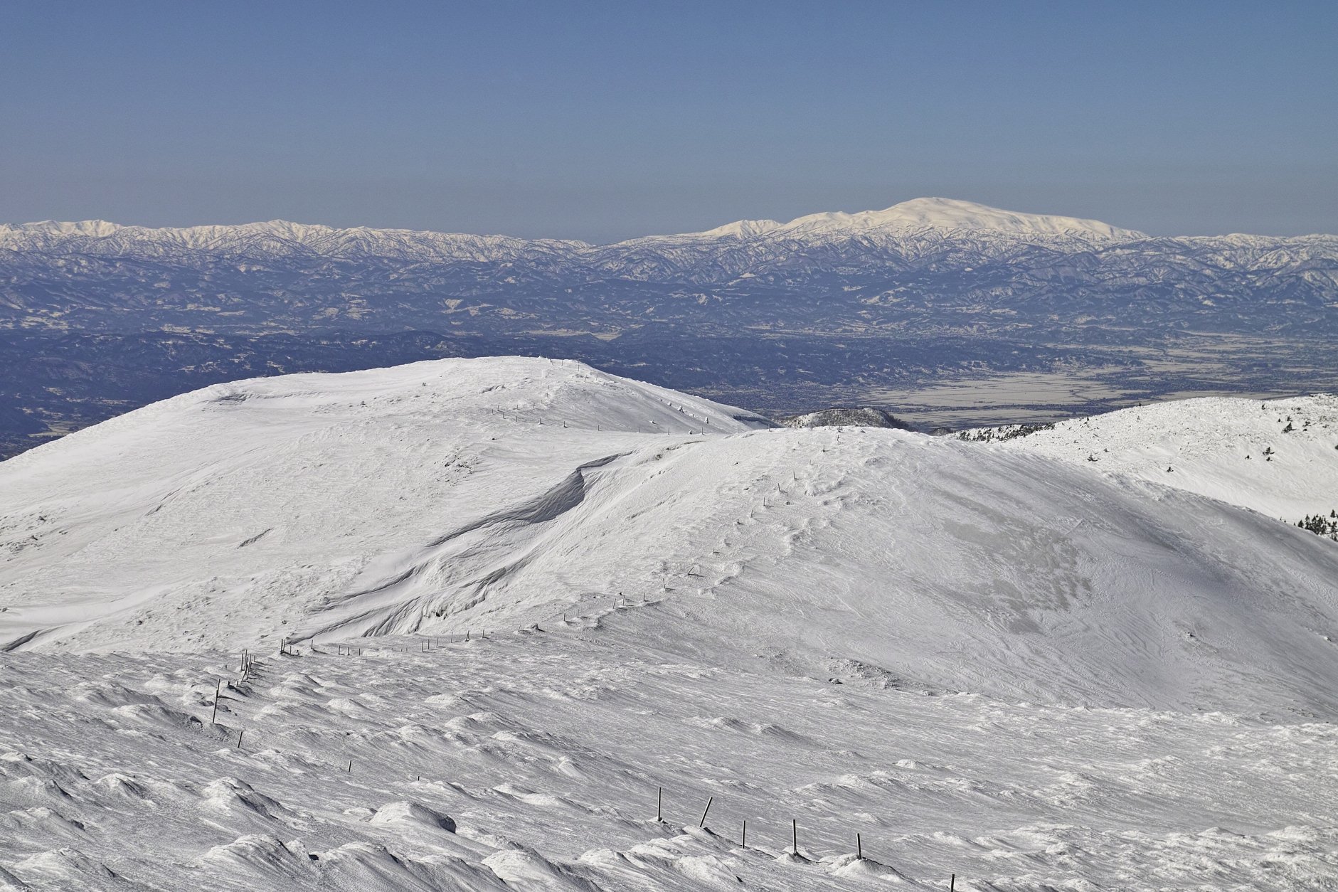 月山と山形盆地