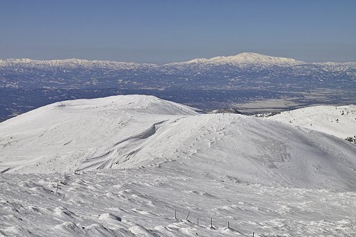 月山と山形盆地