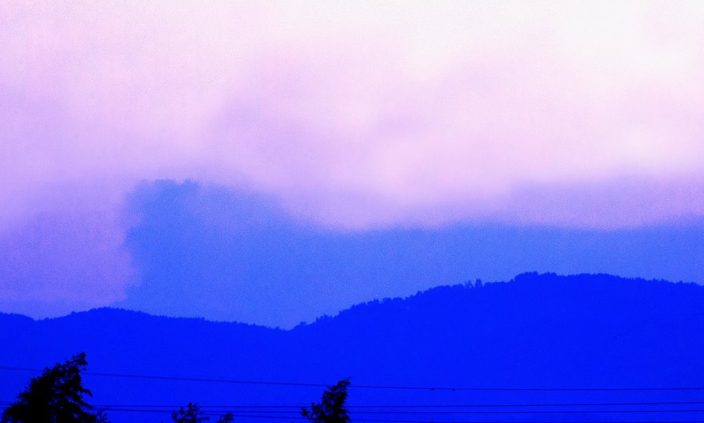 御嶽山の噴煙@豊田市