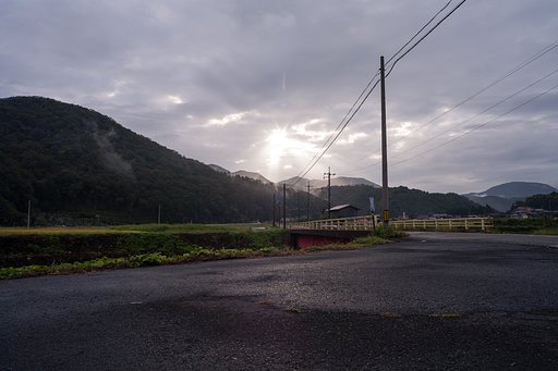 少し遅い朝日・・。