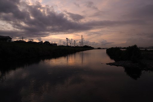 雲流れる