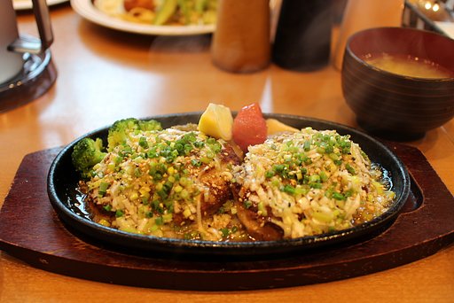 今日のお昼はルン♪