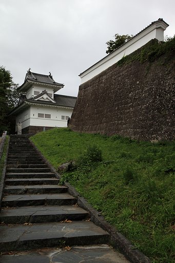 仙台城址入り口