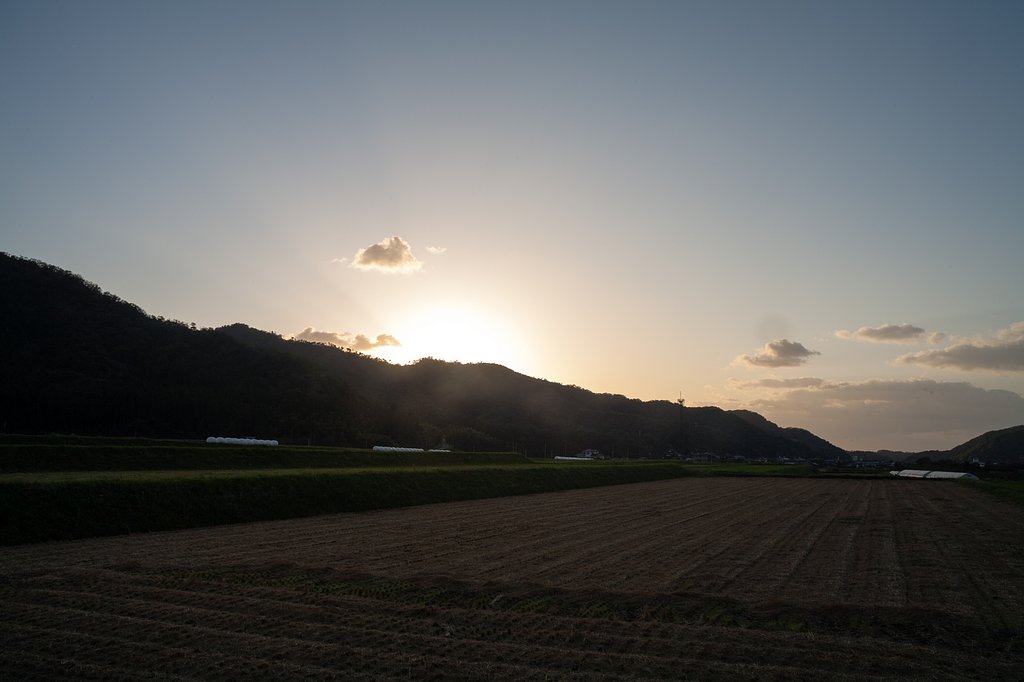 夕方は美しい夕焼けに・・。