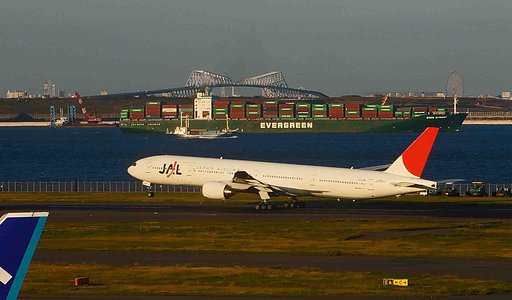 「橋と船と飛行機」