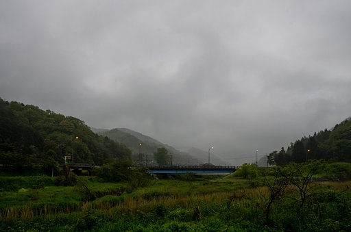 小雨降りの朝。