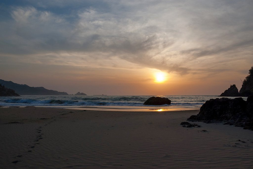 熊井浜の夕暮れ。