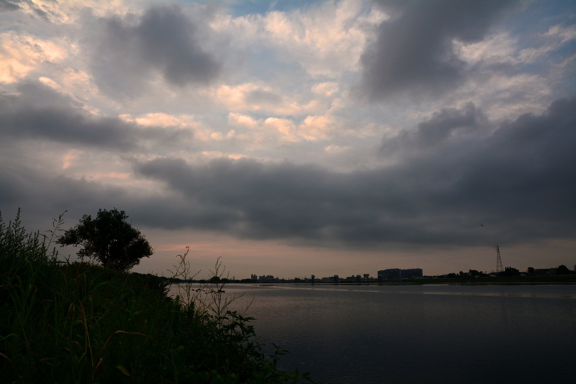 明暗の雲
