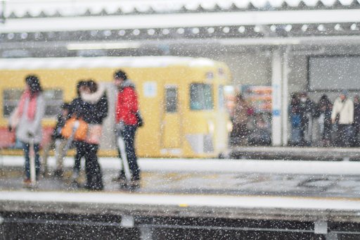雪は降る　あなたは来ない