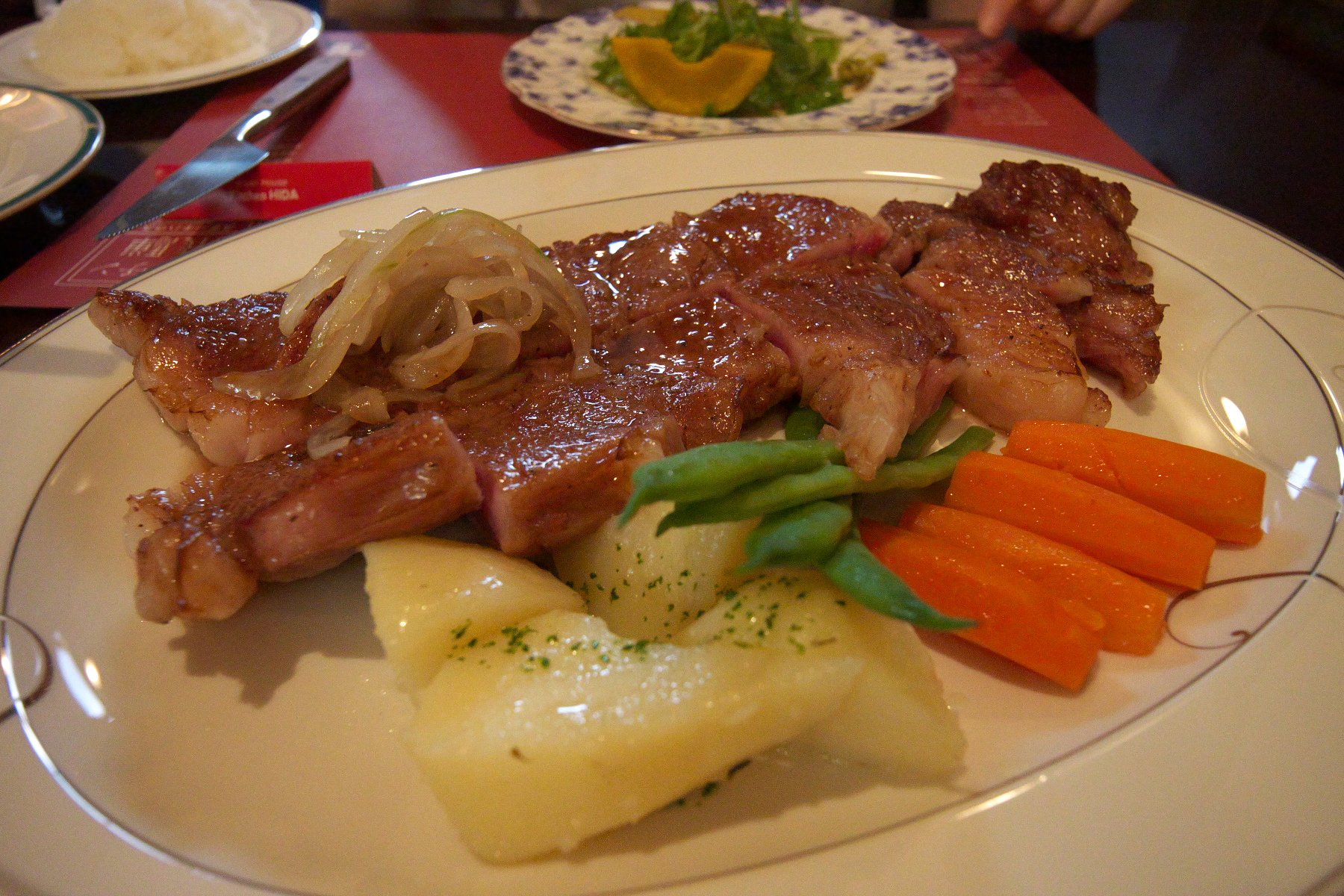 今日のお昼はルン♪