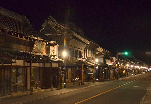 早朝の川越蔵の街並み